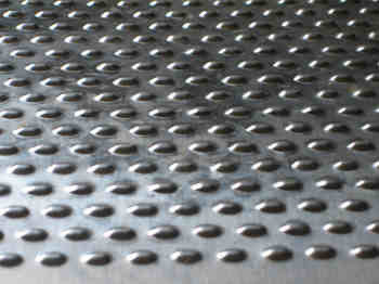 China 2019 High Quality And Low Price 304 Stainless Steel Checkered Plate From China Manufacture supplier